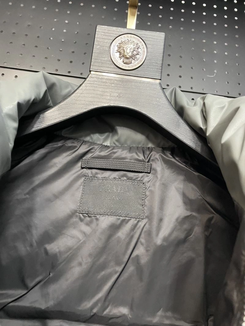 EyeCatching Prada Down Jackets 172115
