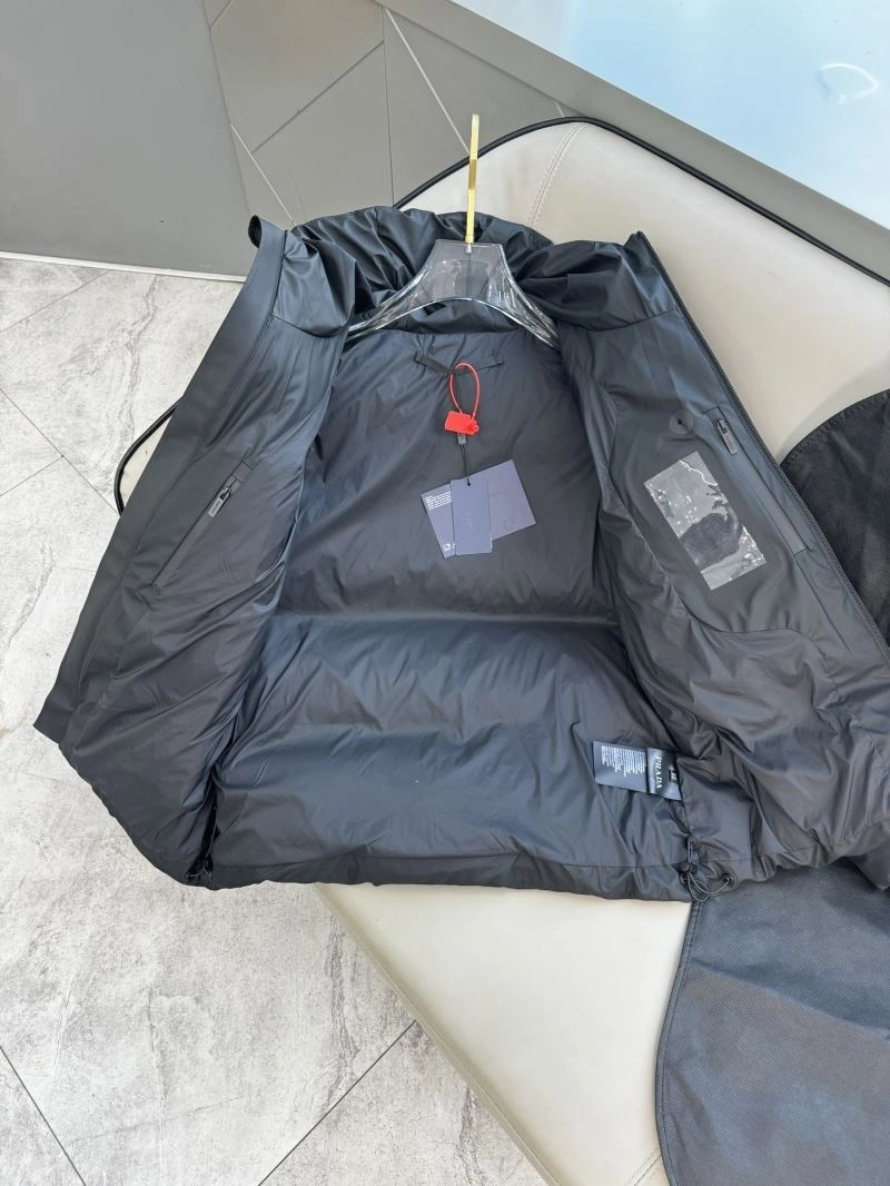 Prada Down Jackets Snug 171840