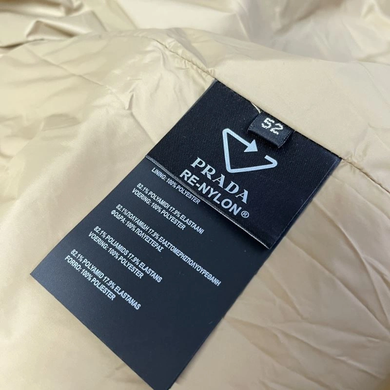 Minimalist Prada Down Jackets 171826