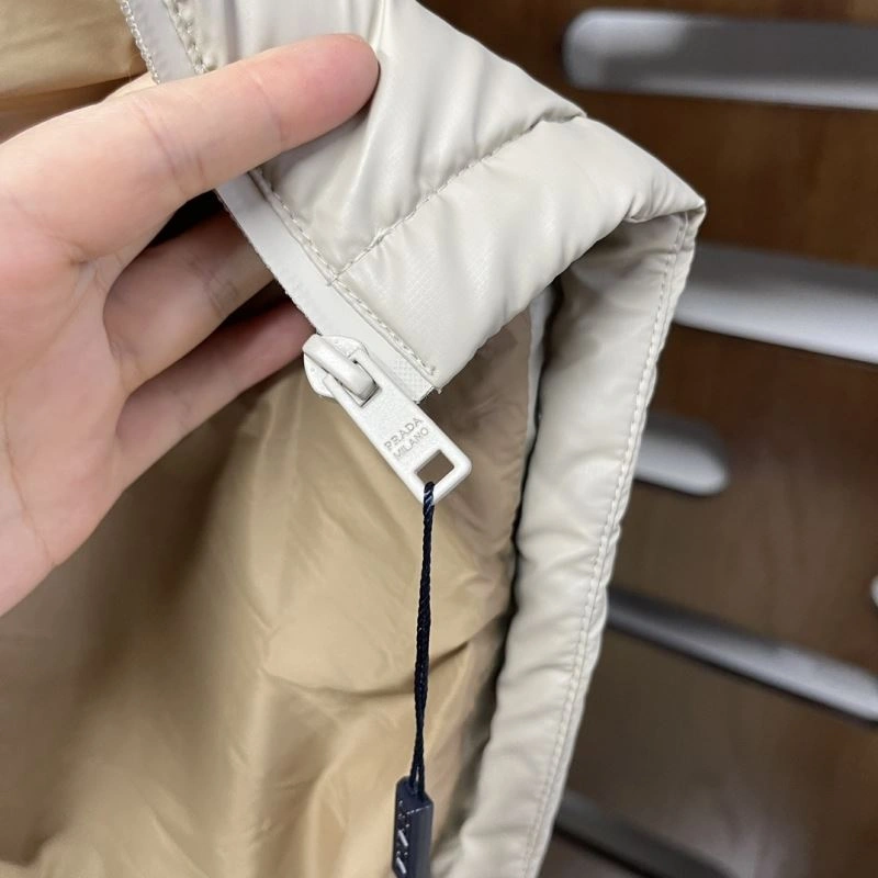 Minimalist Prada Down Jackets 171826