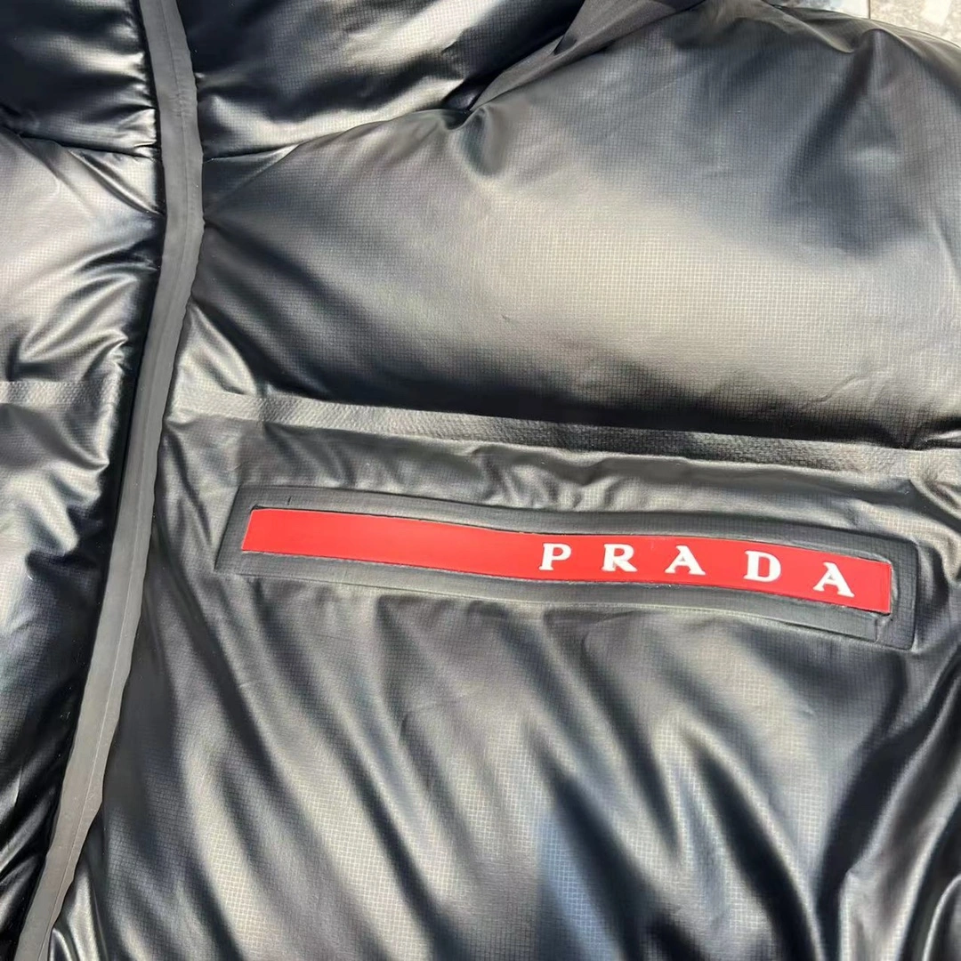 Prada Down Jackets EasyMatch 172420