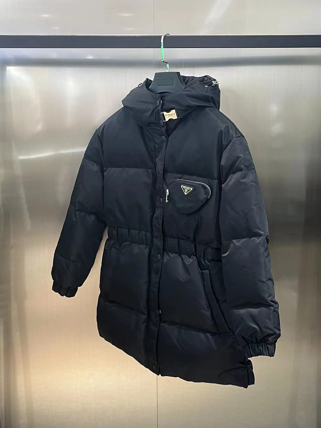 SmoothTexture Prada Down Jackets 172418
