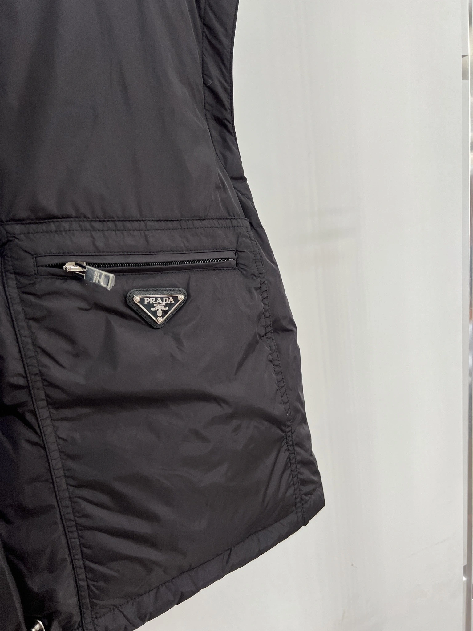 Prada Down Jackets WellDesigned 172416