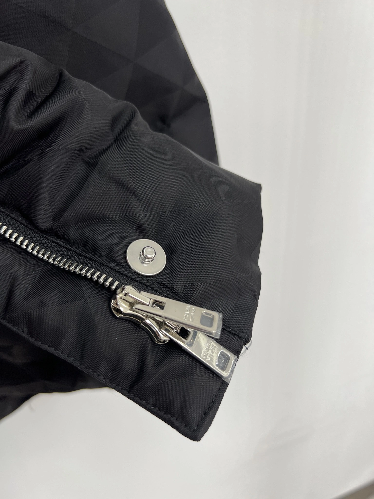 Prada Down Jackets Affordable 172447