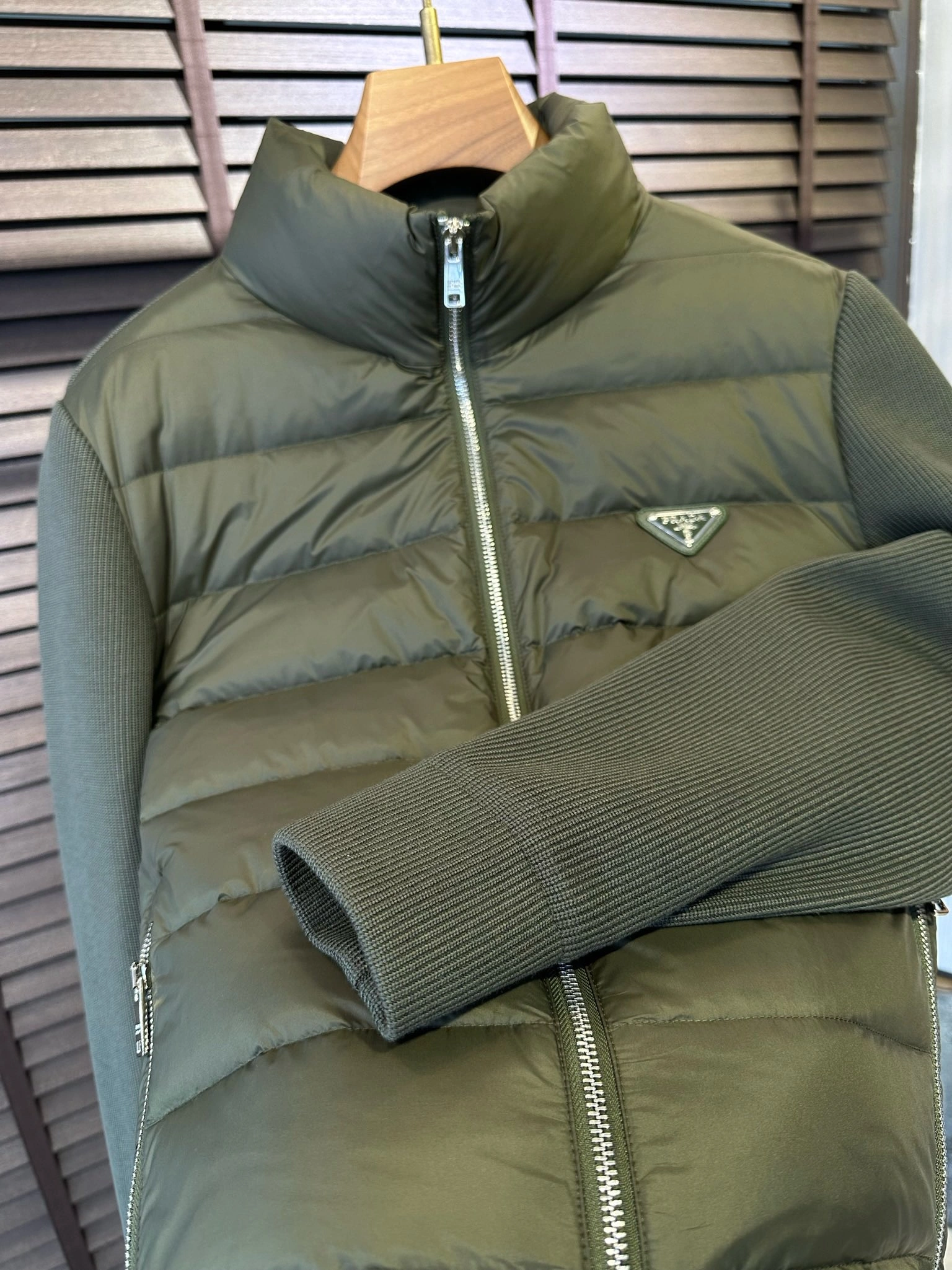Prada Down Jackets Durable 172409