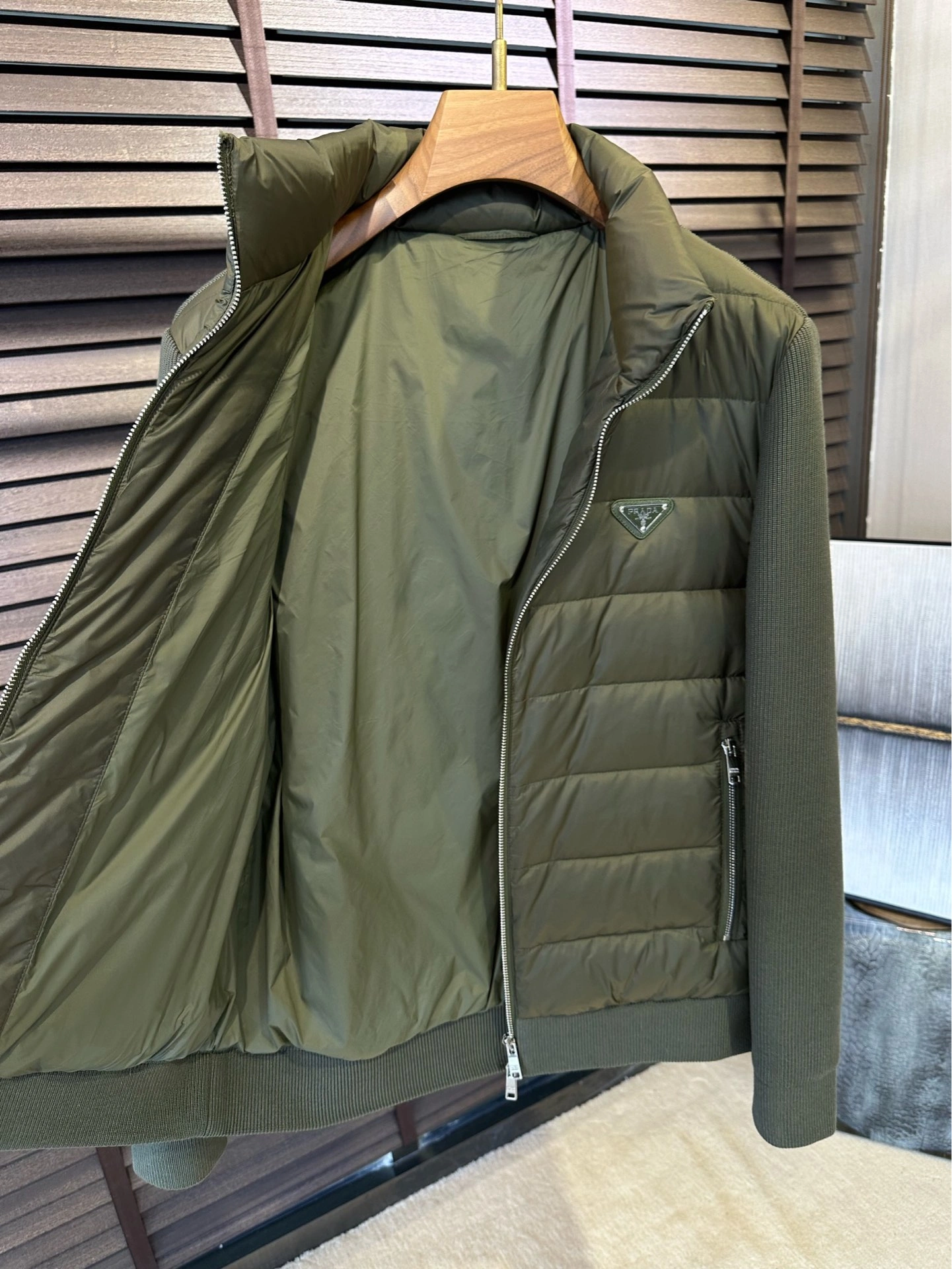 Prada Down Jackets Durable 172409