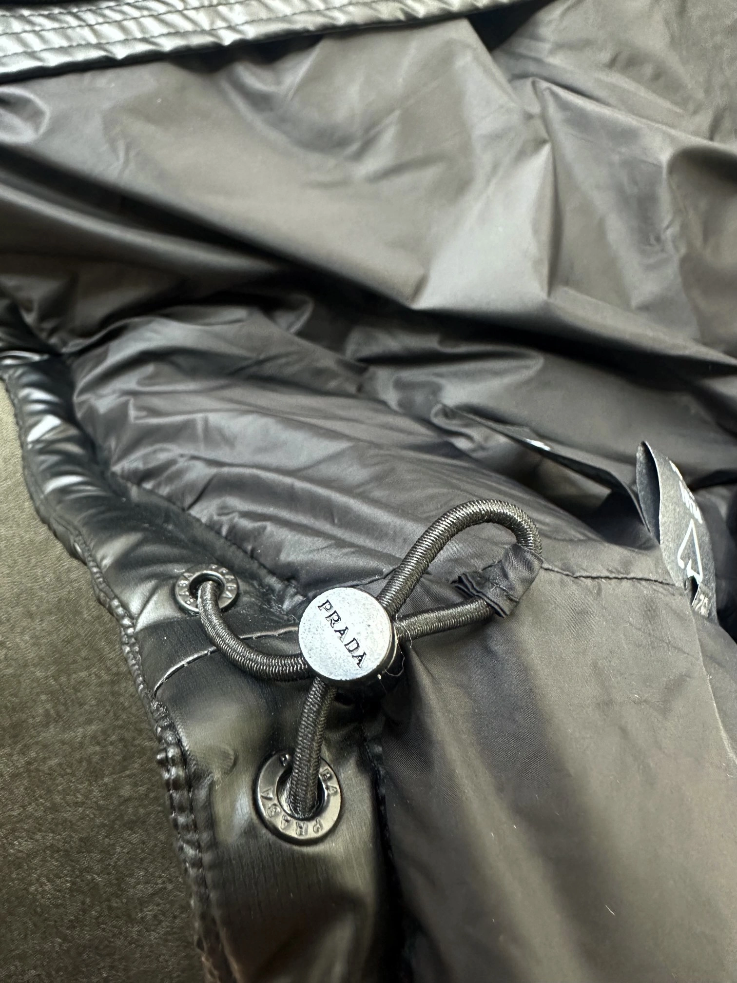 Prada Down Jackets Youthful 172391