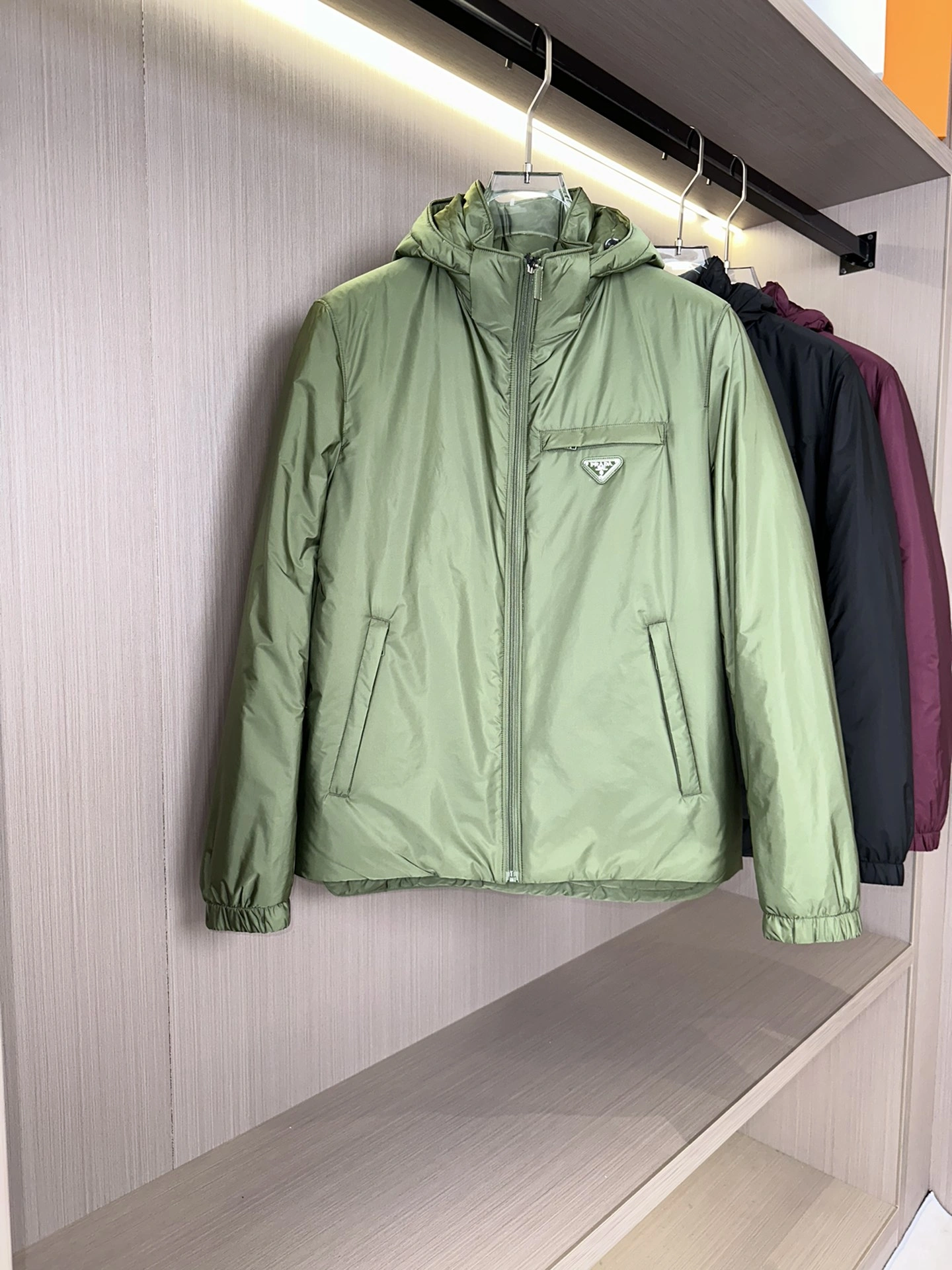 Fashionable Prada Down Jackets 172389