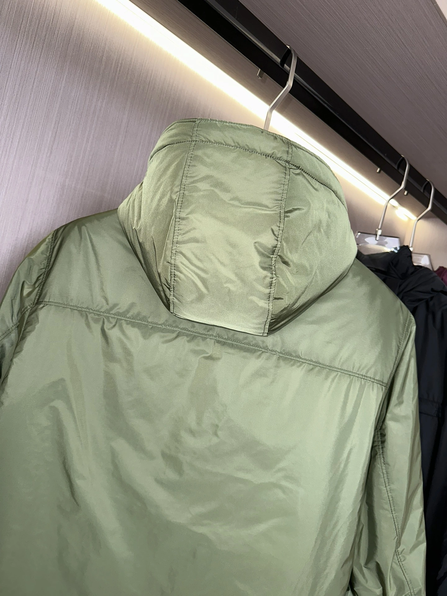 Fashionable Prada Down Jackets 172389