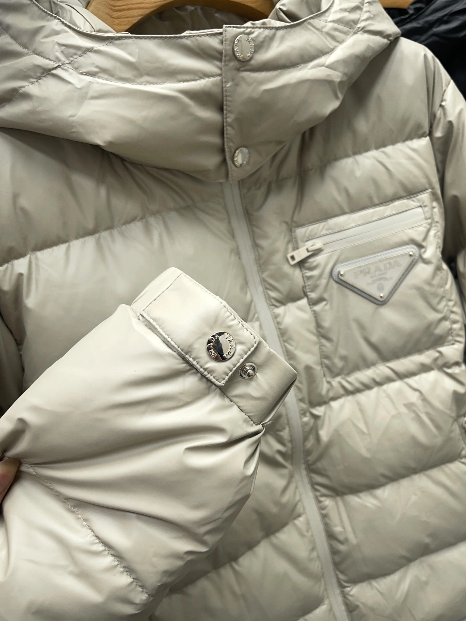 Sleek Prada Down Jackets 172392