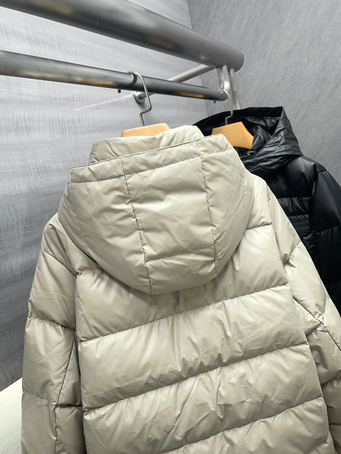 Sleek Prada Down Jackets 172392