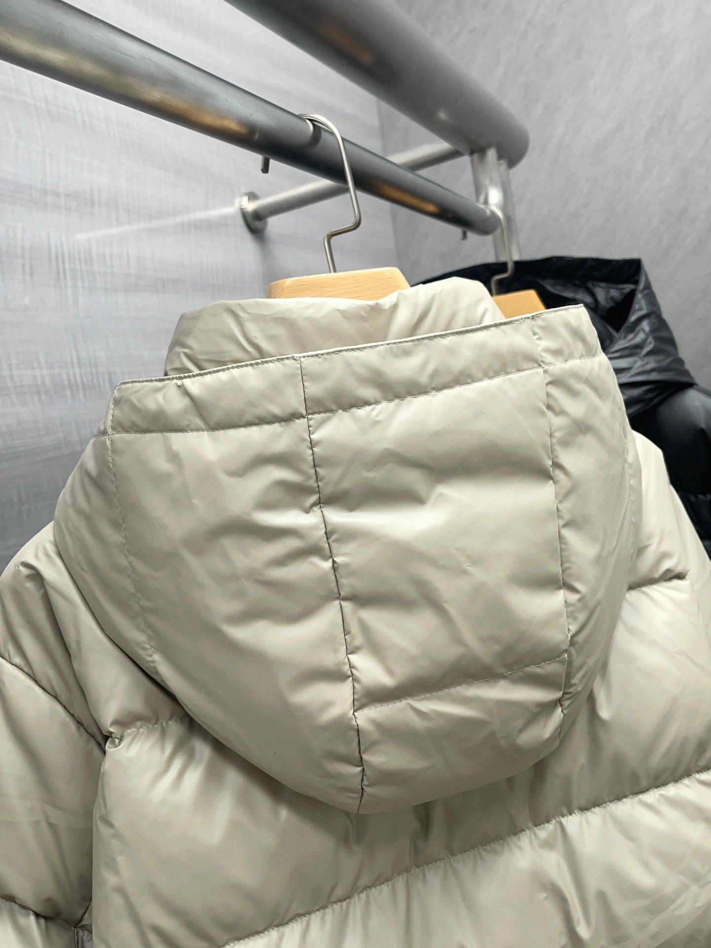 Sleek Prada Down Jackets 172392