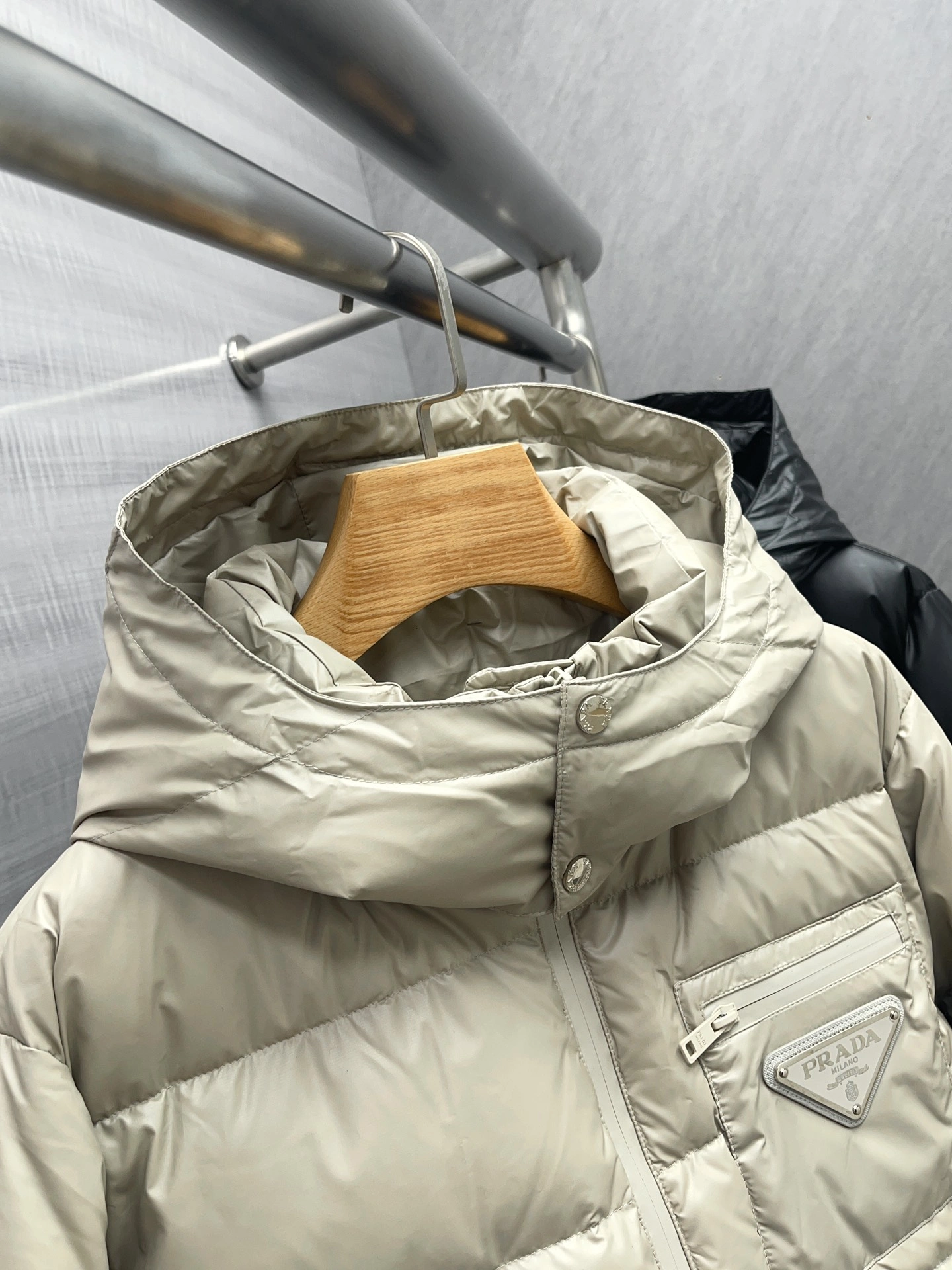 Sleek Prada Down Jackets 172392