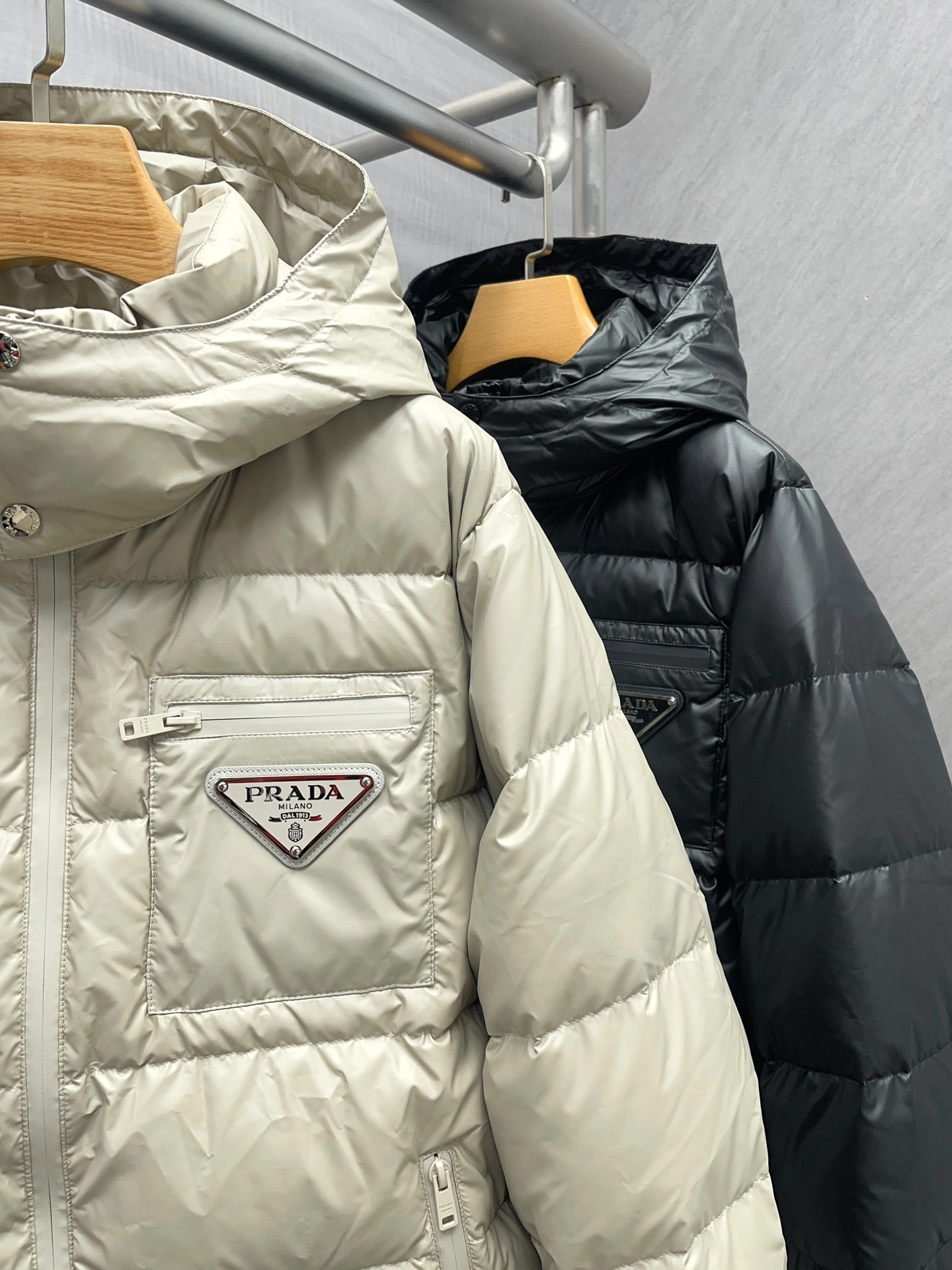 Sleek Prada Down Jackets 172392