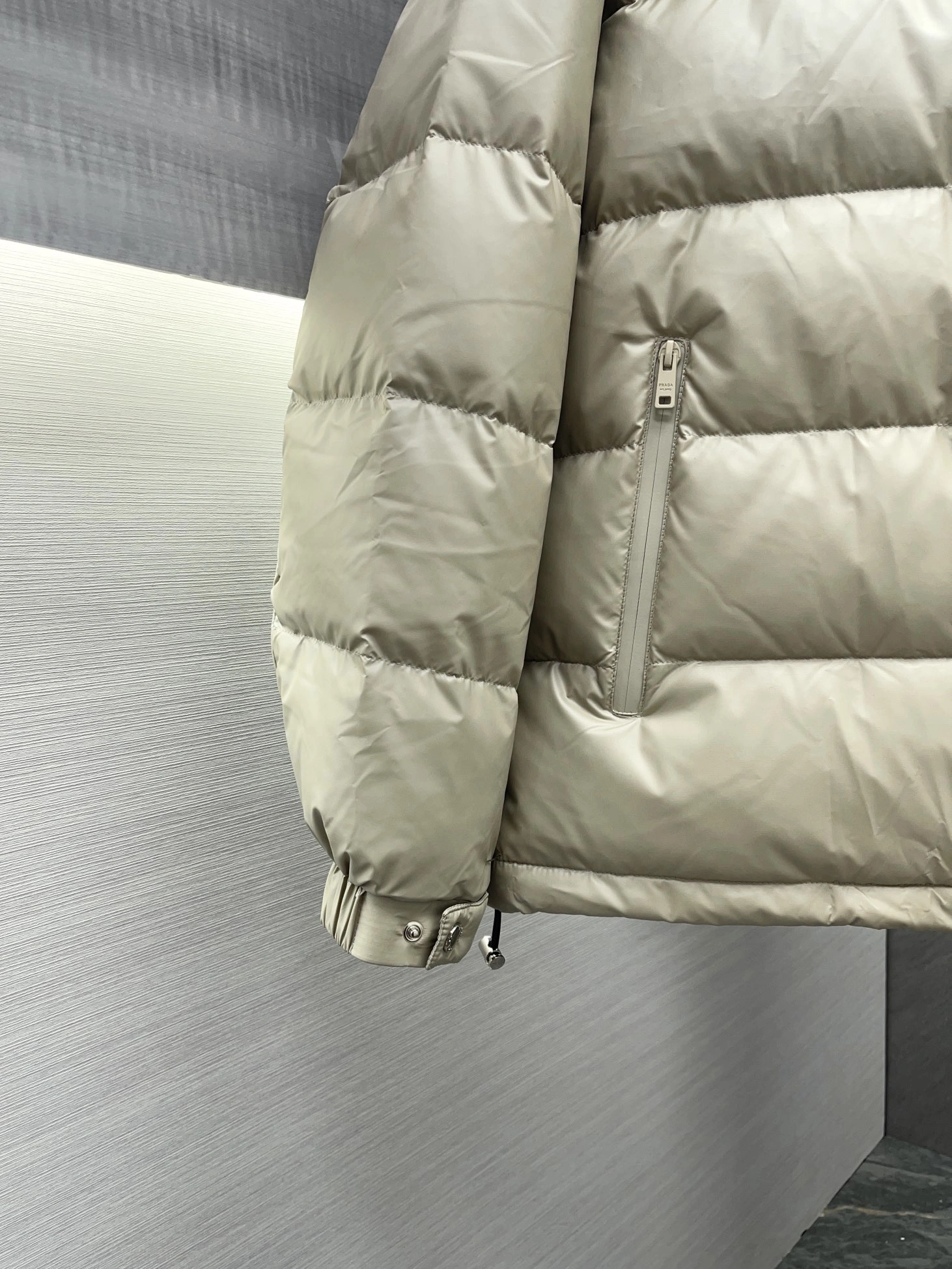 Sleek Prada Down Jackets 172392