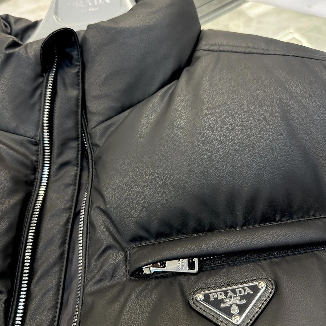 Snug Prada Down Jackets 172381