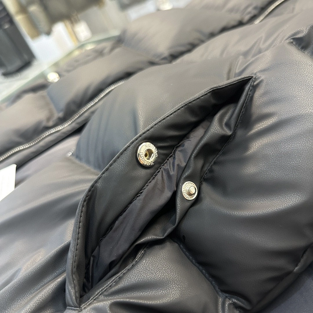Snug Prada Down Jackets 172381