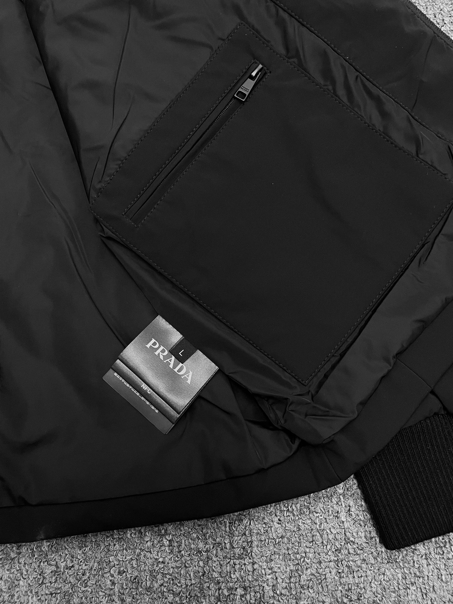 HighPerformance Prada Down Jackets 172378