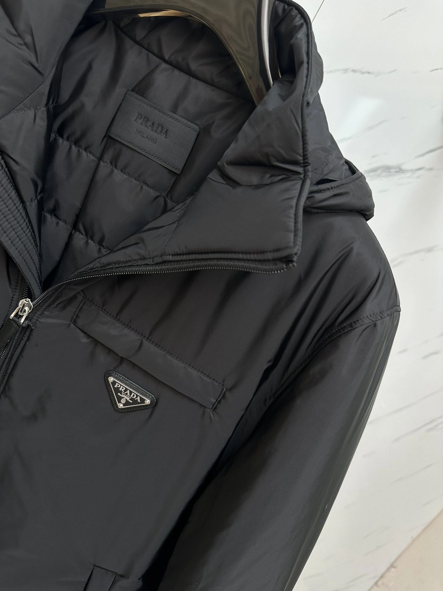 ZipUp Prada Down Jackets 172365