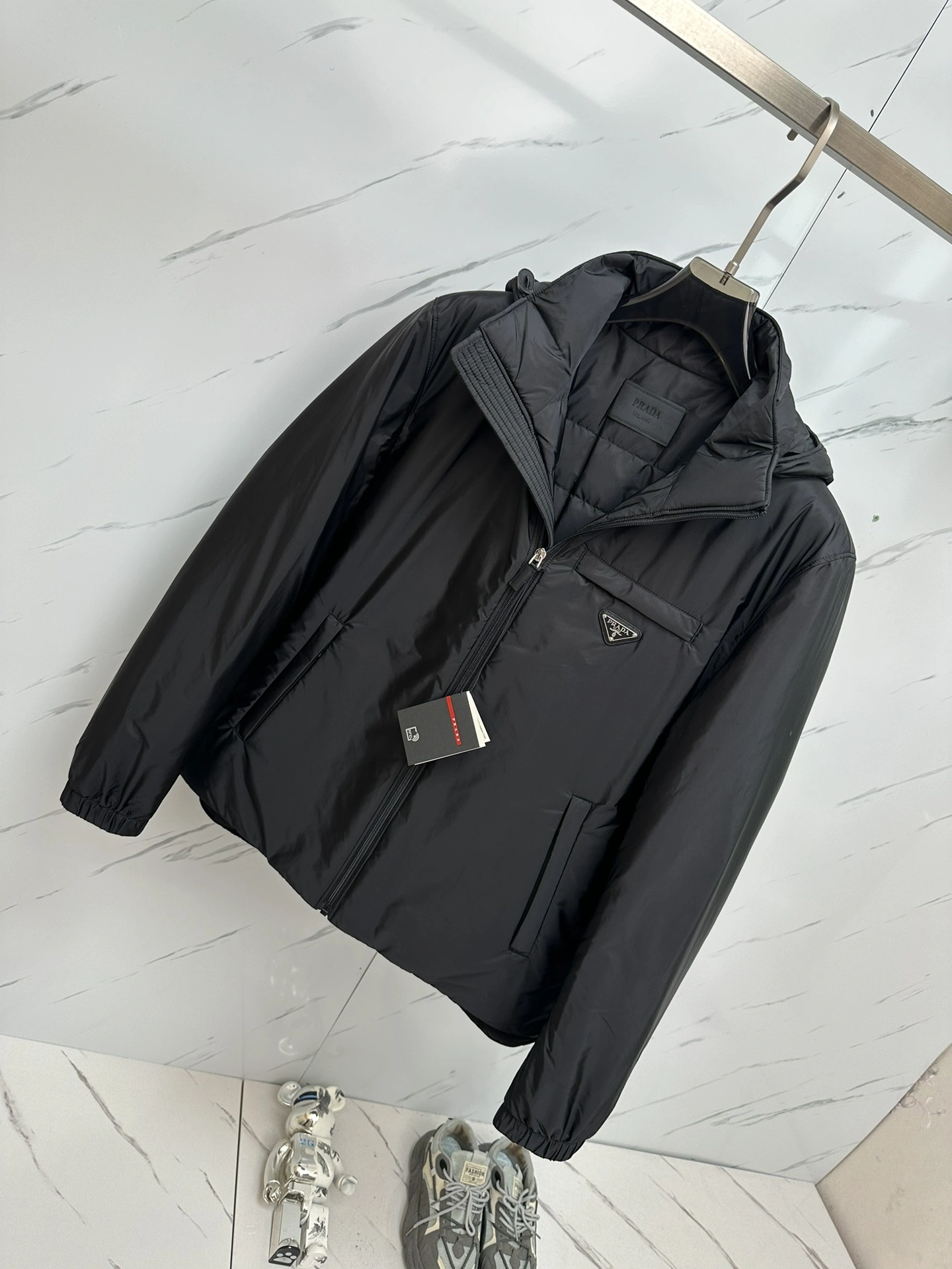 ZipUp Prada Down Jackets 172365