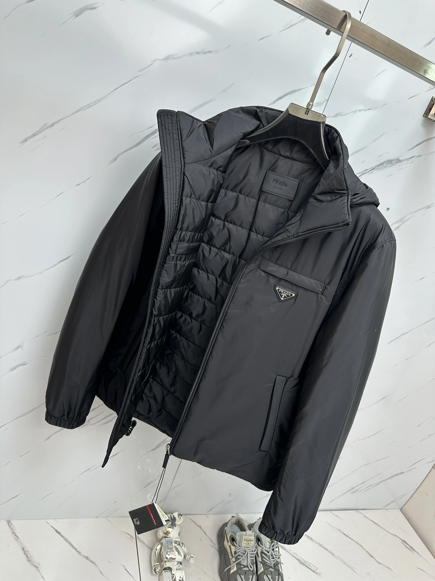 ZipUp Prada Down Jackets 172365