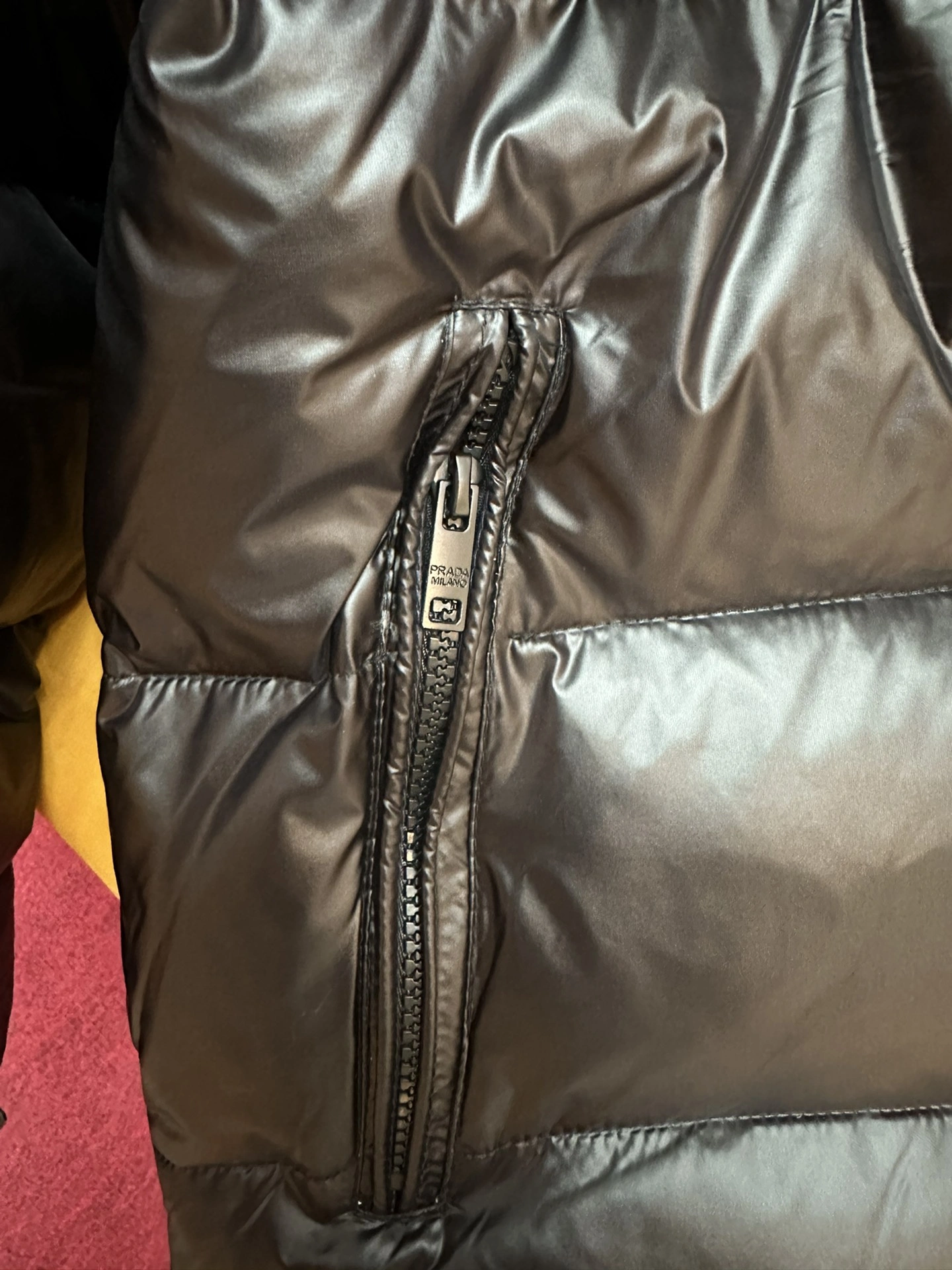 Chic Prada Down Jackets 172386