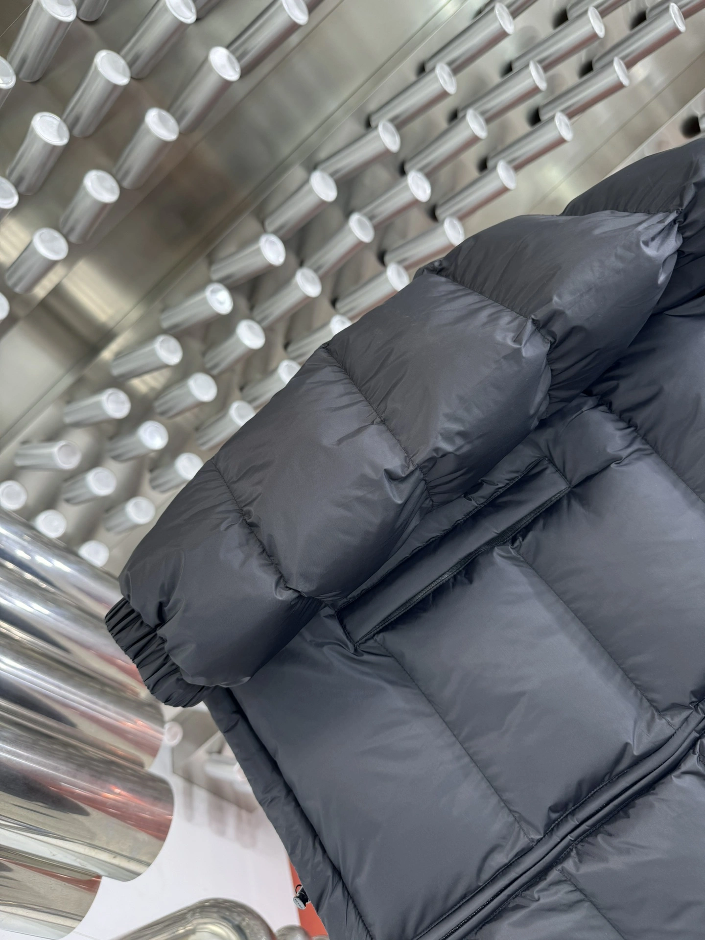 ZipUp Prada Down Jackets 172353