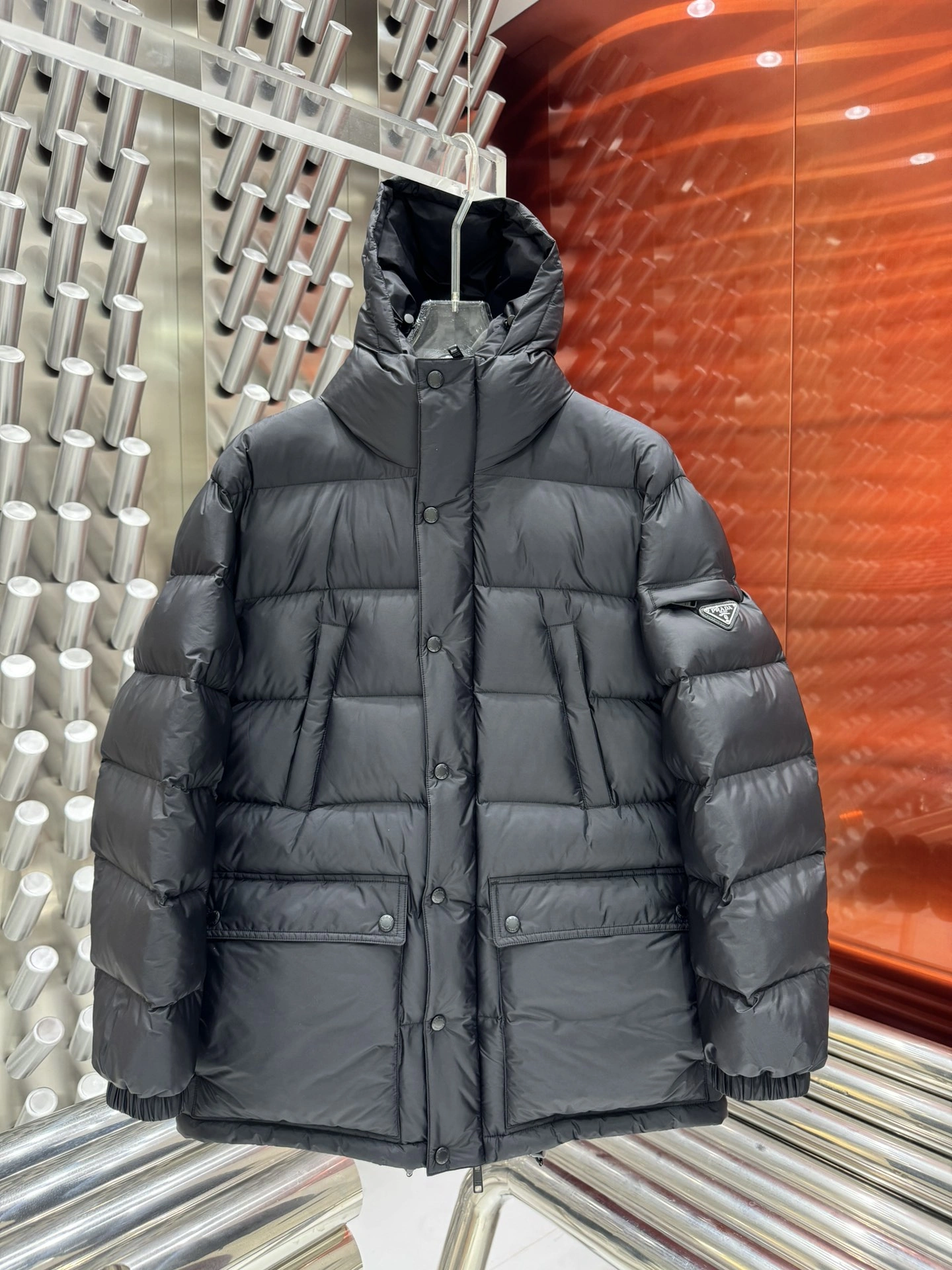 Reliable Prada Down Jackets 172351