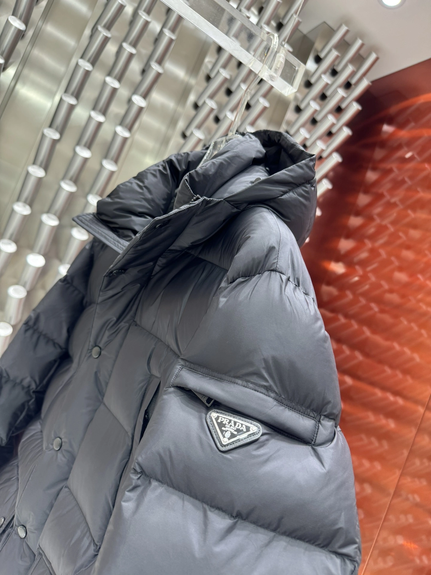Reliable Prada Down Jackets 172351