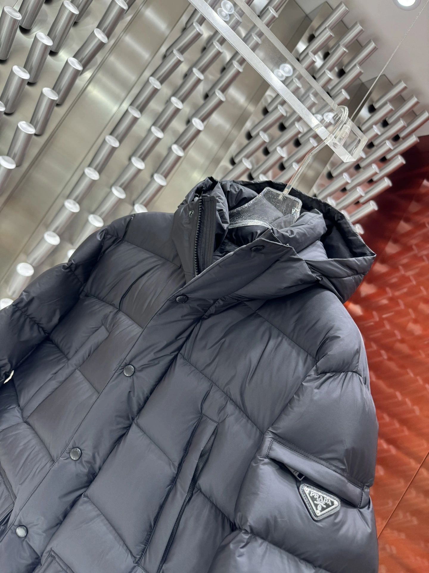 Reliable Prada Down Jackets 172351