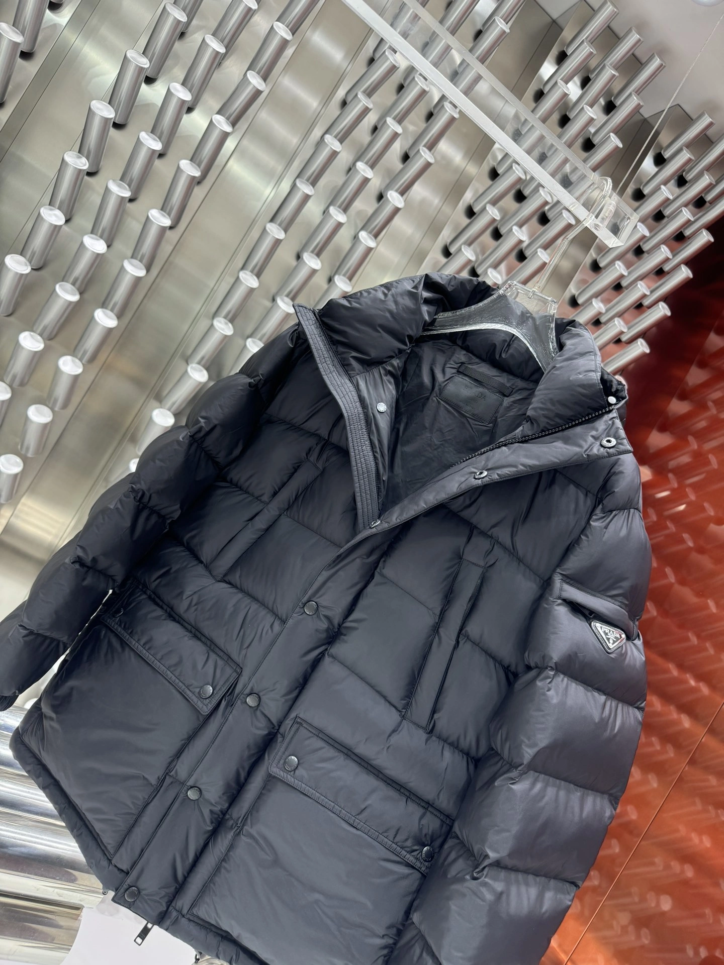 Reliable Prada Down Jackets 172351