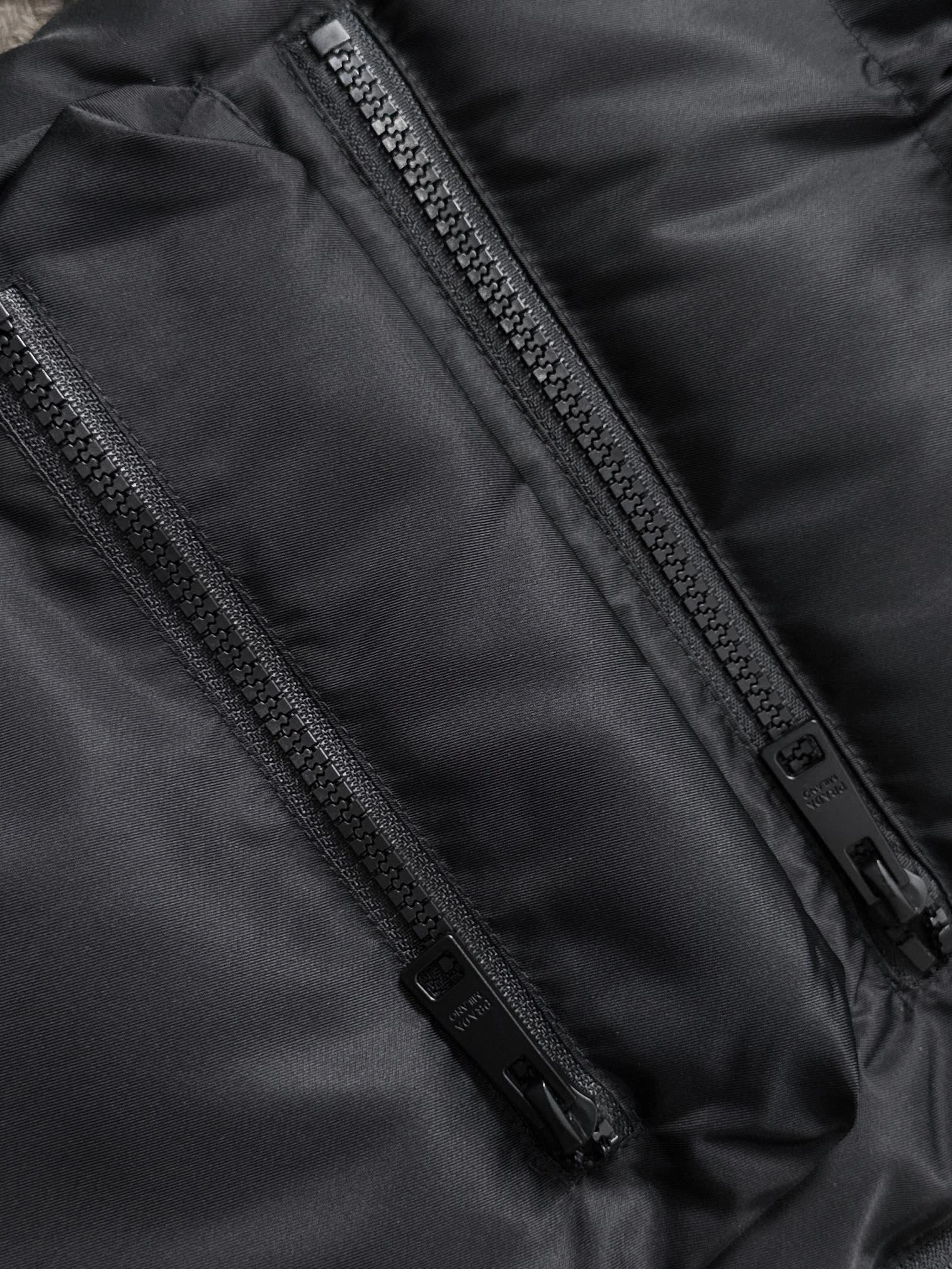 Sustainable Prada Down Jackets 172330