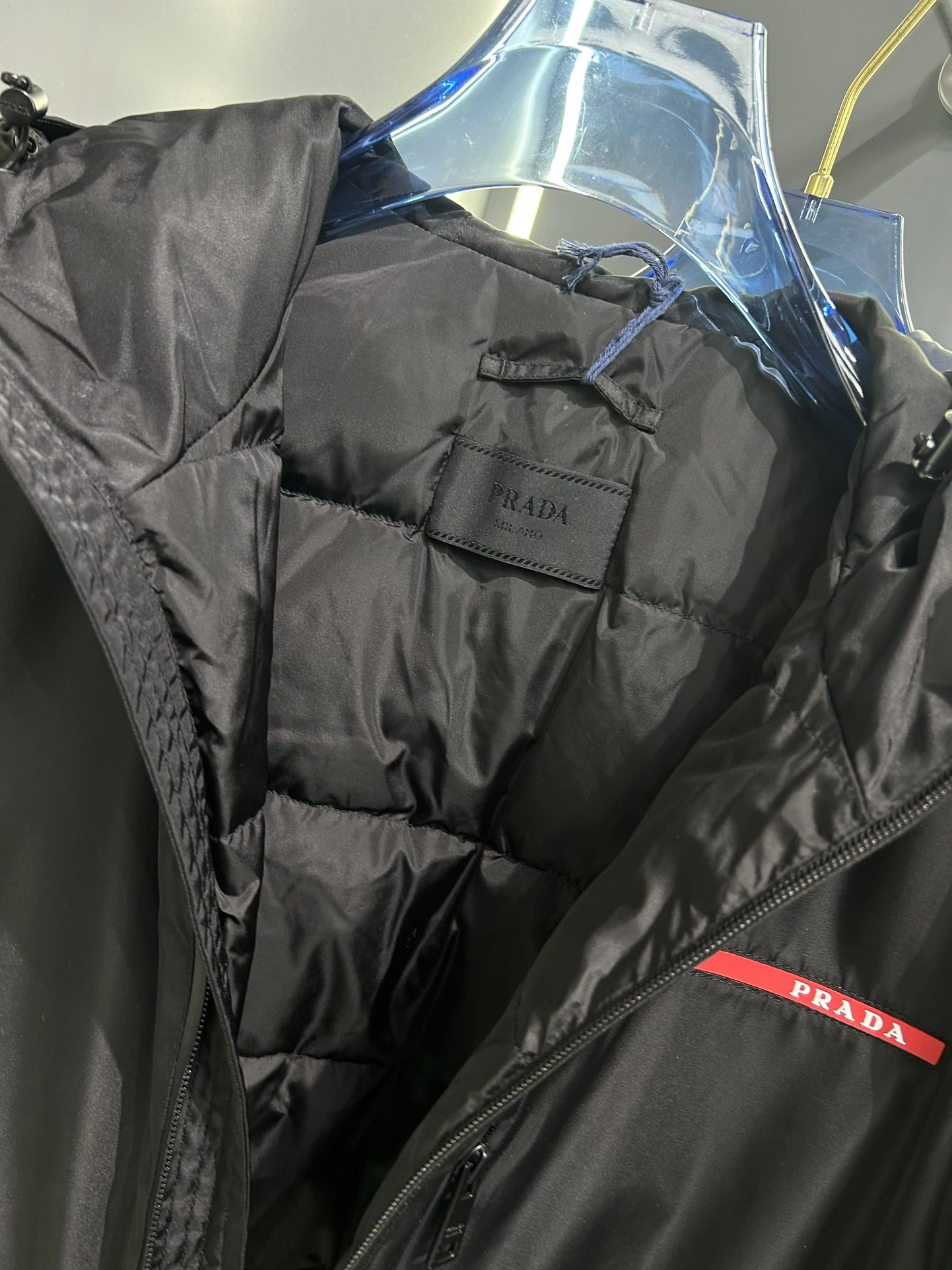 Prada Down Jackets Attractive 172326