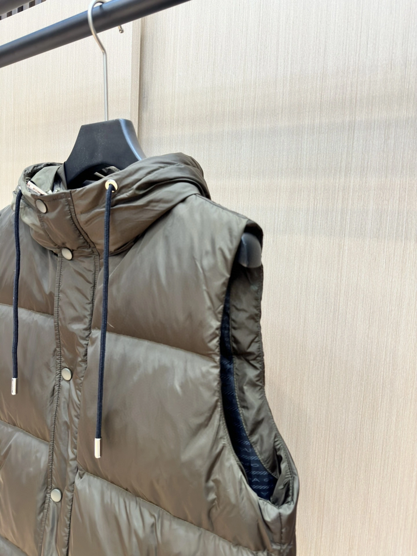Prada Down Jackets WellDesigned 172374