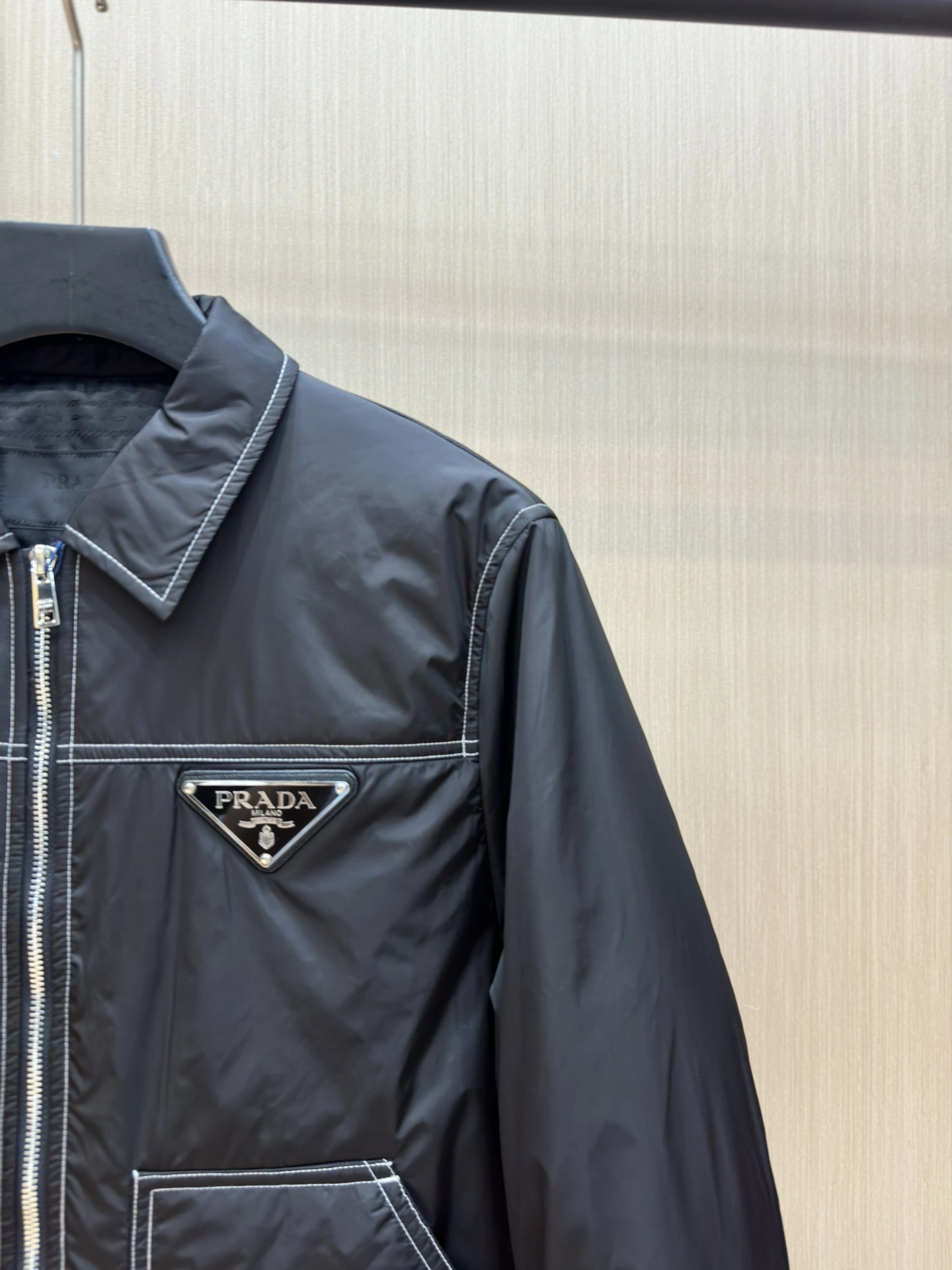 Prada Down Jackets Unique 172322