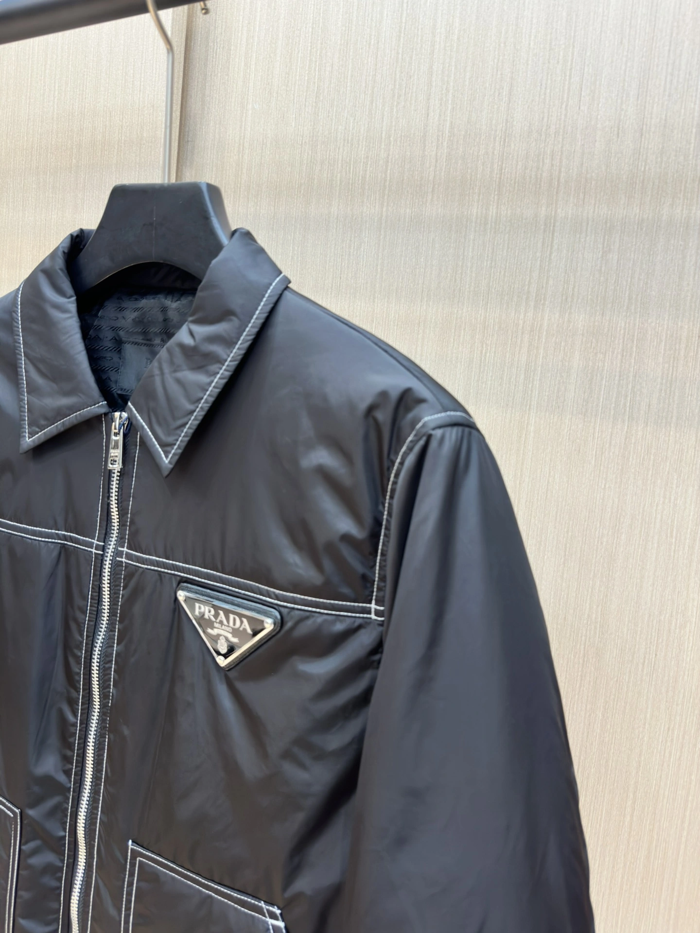 Prada Down Jackets Unique 172322