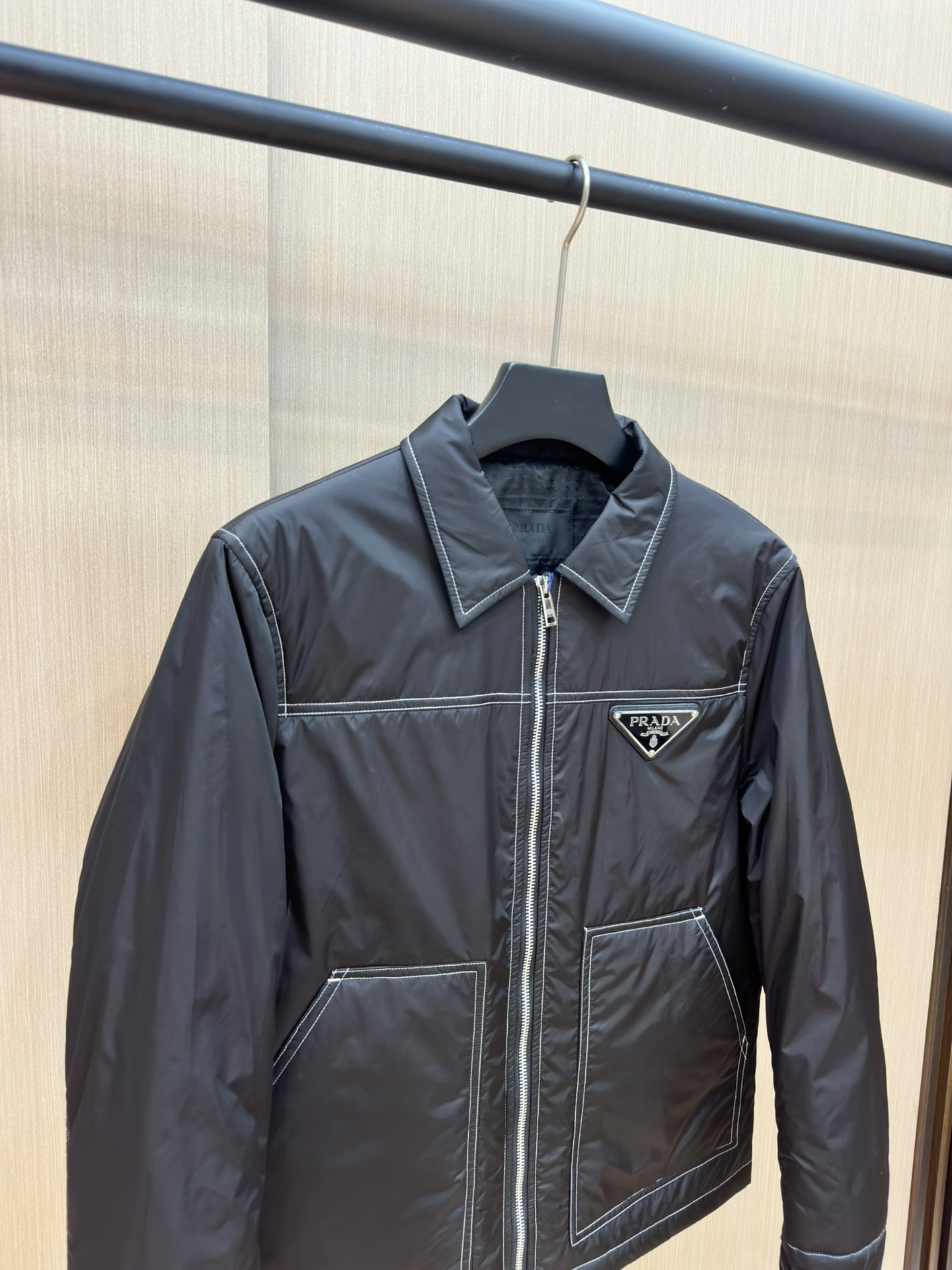 Prada Down Jackets Unique 172322