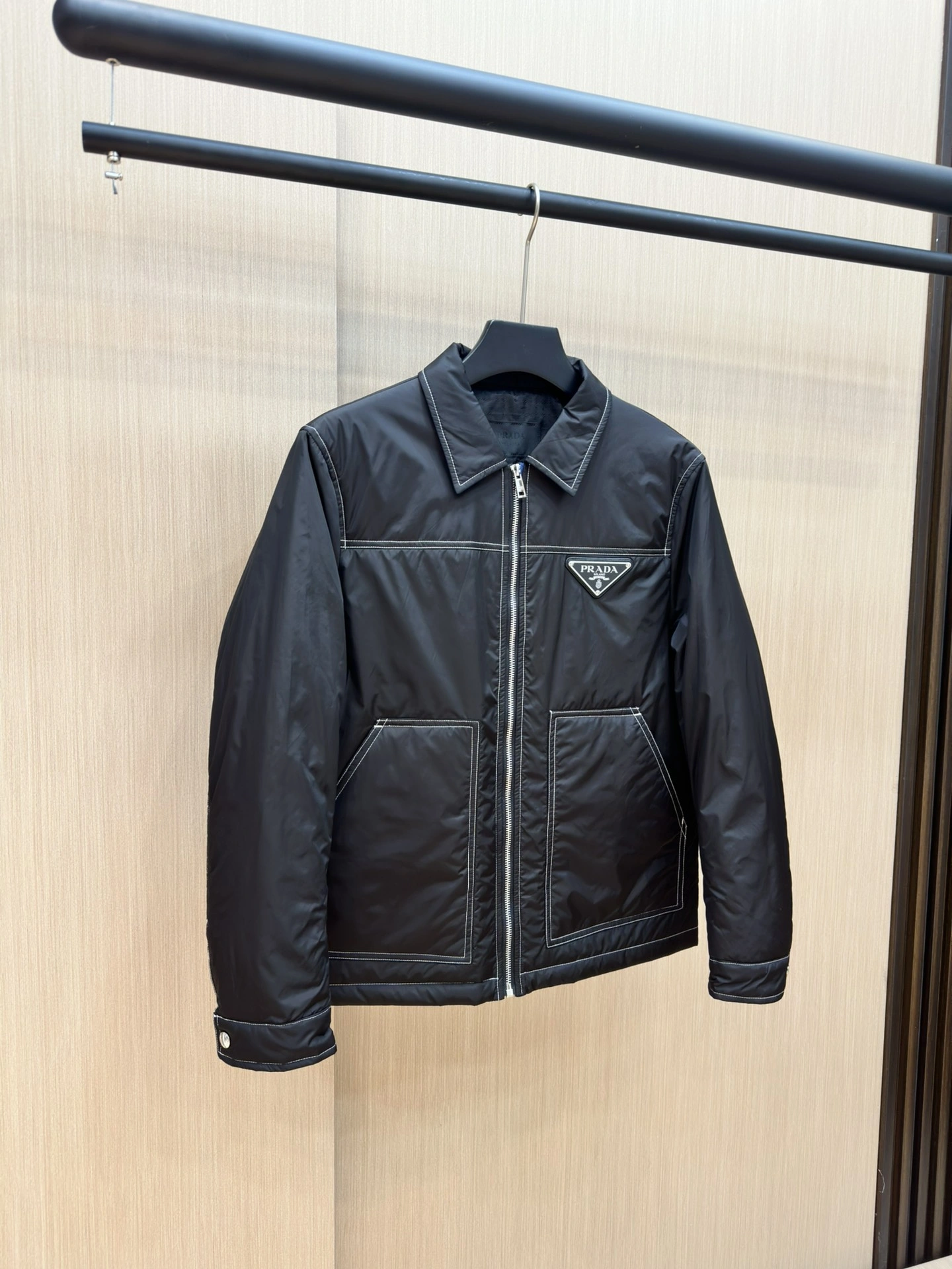 Prada Down Jackets Unique 172322