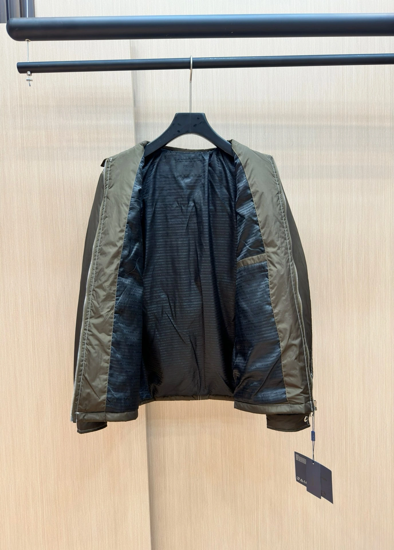 Versatile Prada Down Jackets 172356