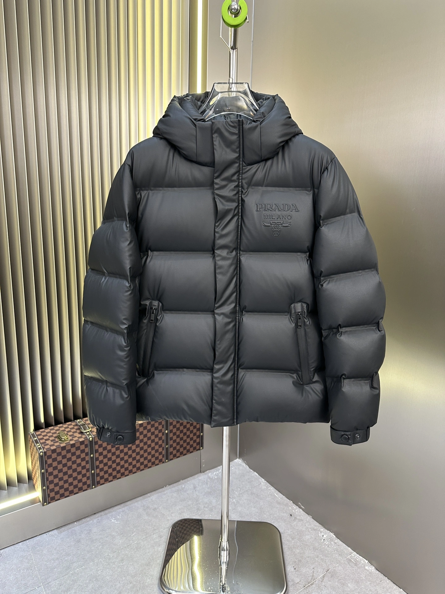 ComfortFit Prada Down Jackets 172317