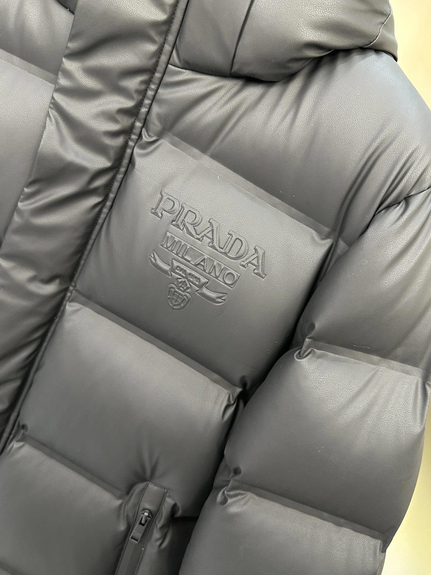 ComfortFit Prada Down Jackets 172317