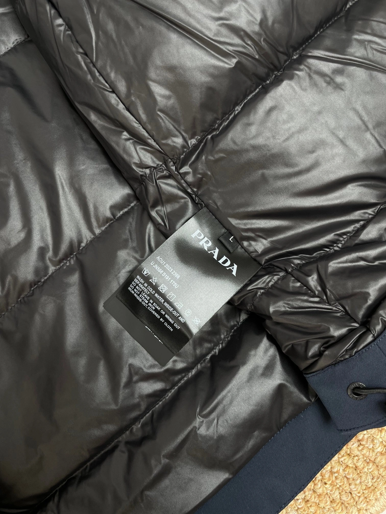 AllSeason Prada Down Jackets 172315