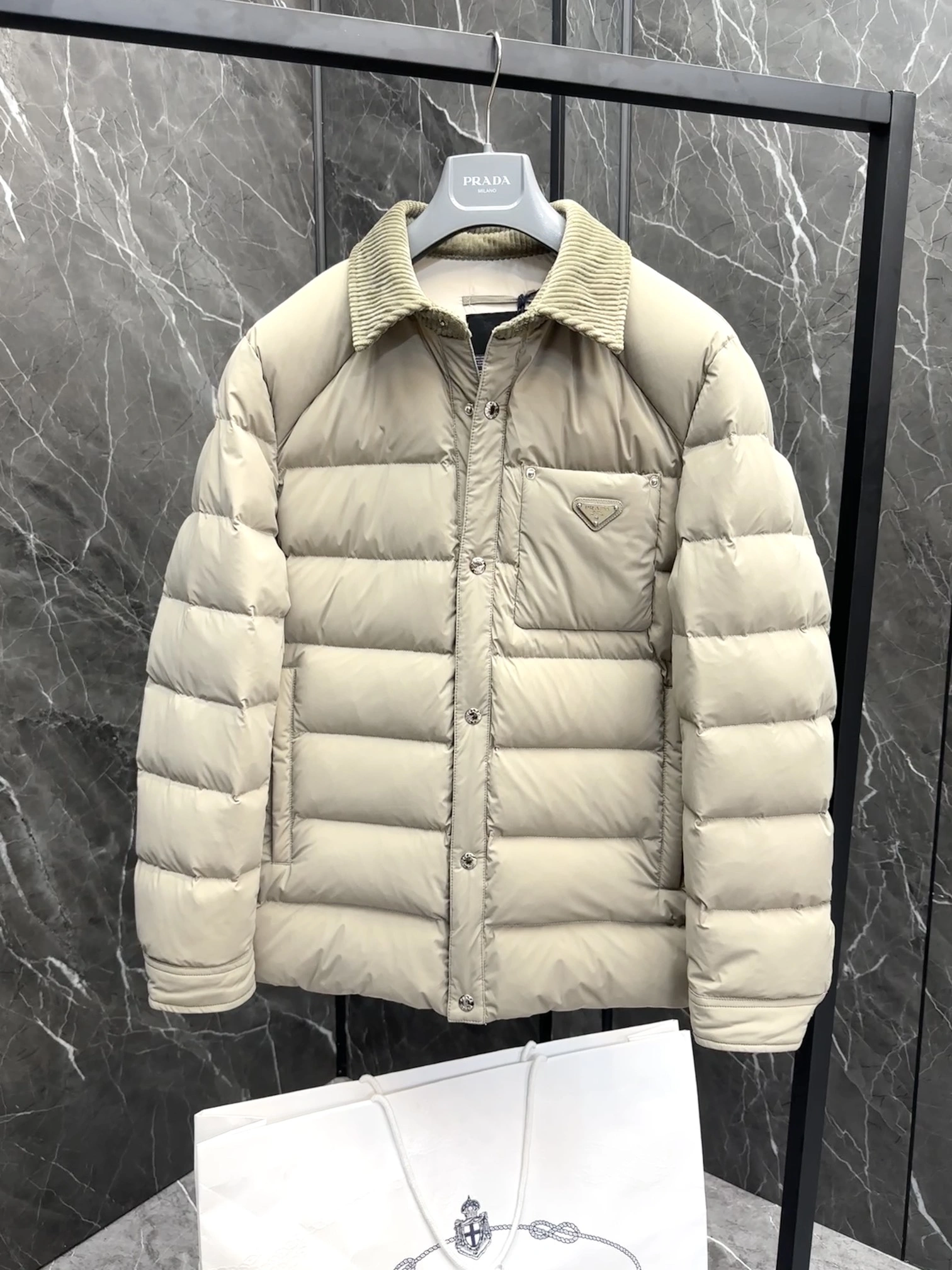 Efficient Prada Down Jackets 172311