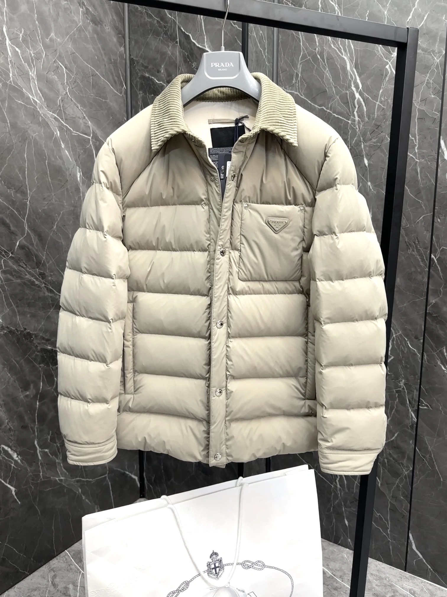 Efficient Prada Down Jackets 172311