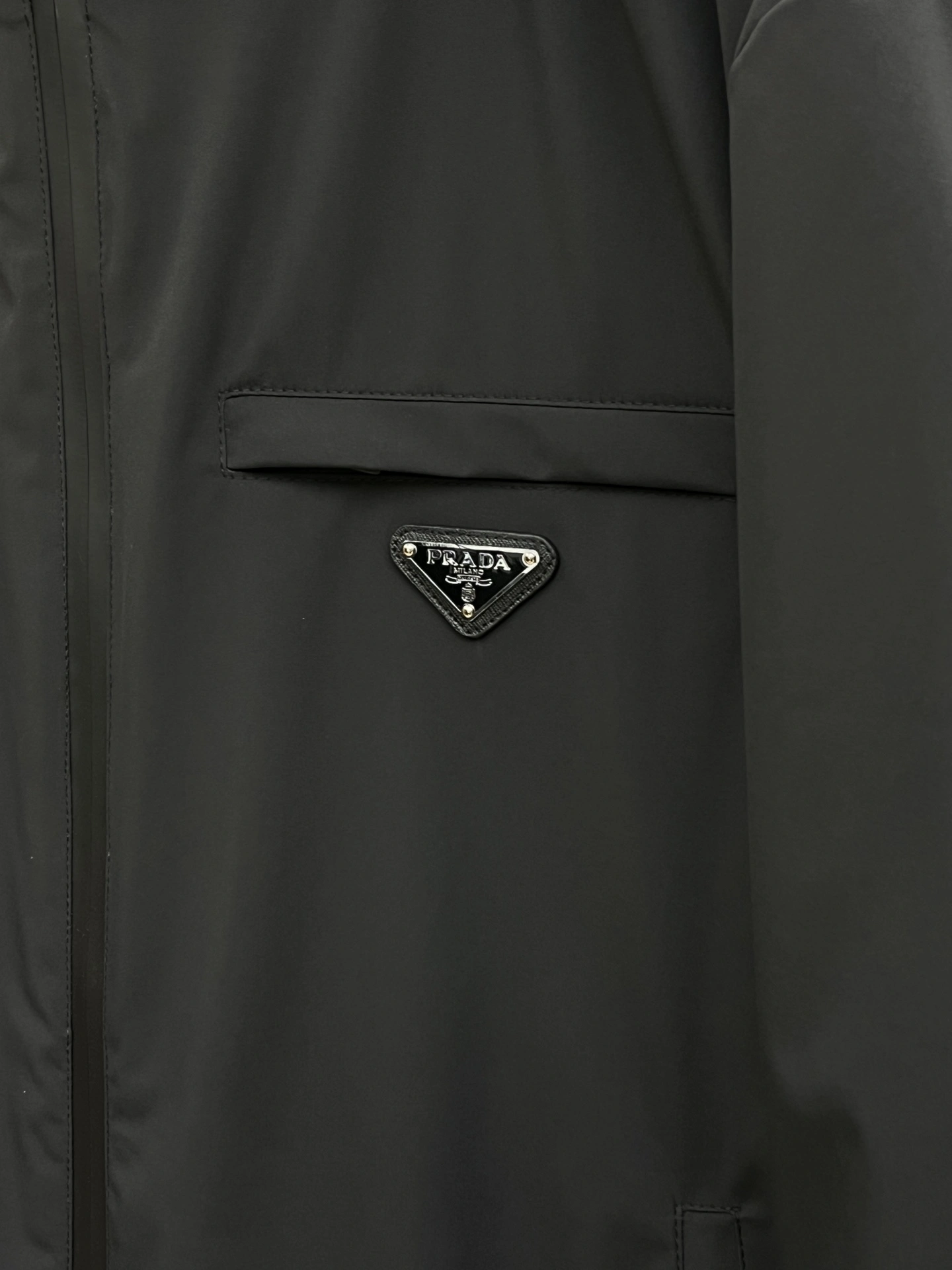 Prada Down Jackets Unique 172307