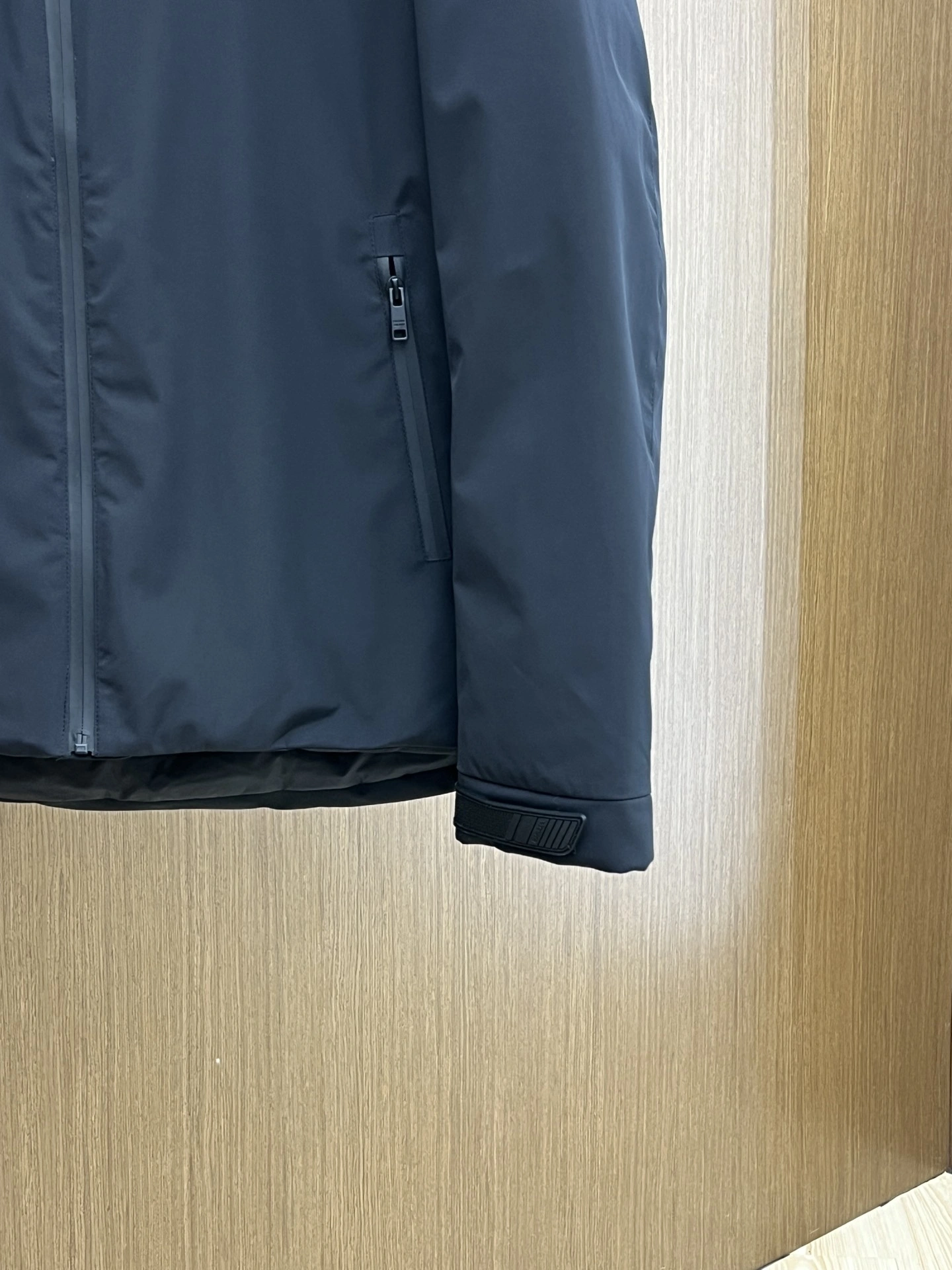 Prada Down Jackets Unique 172307