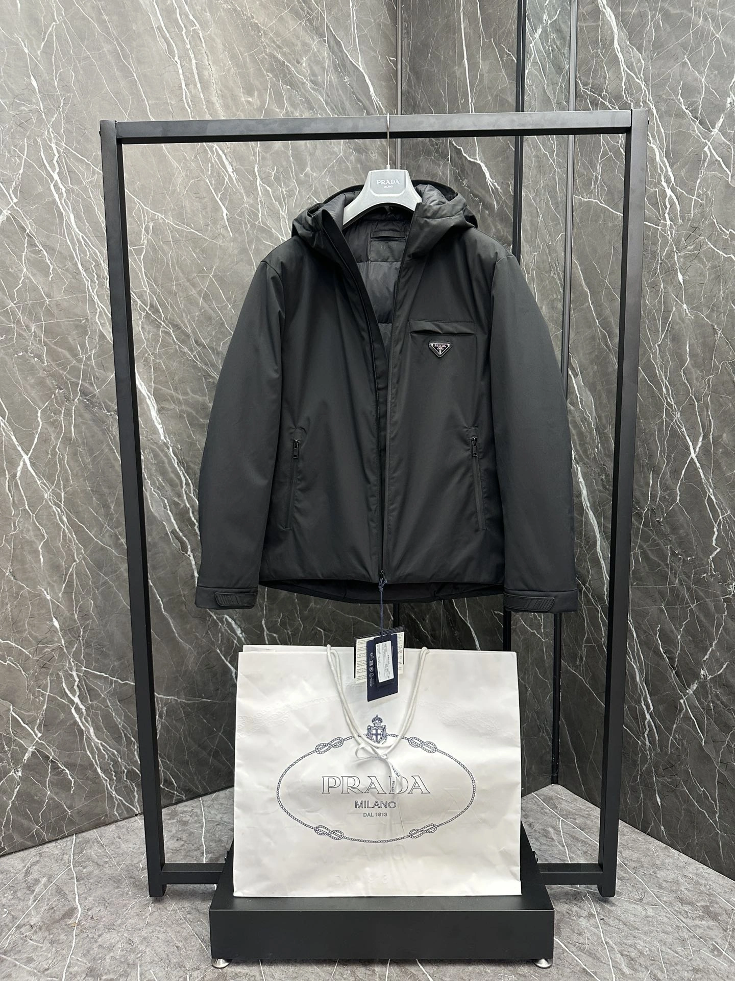 Prada Down Jackets UrbanChic 172306