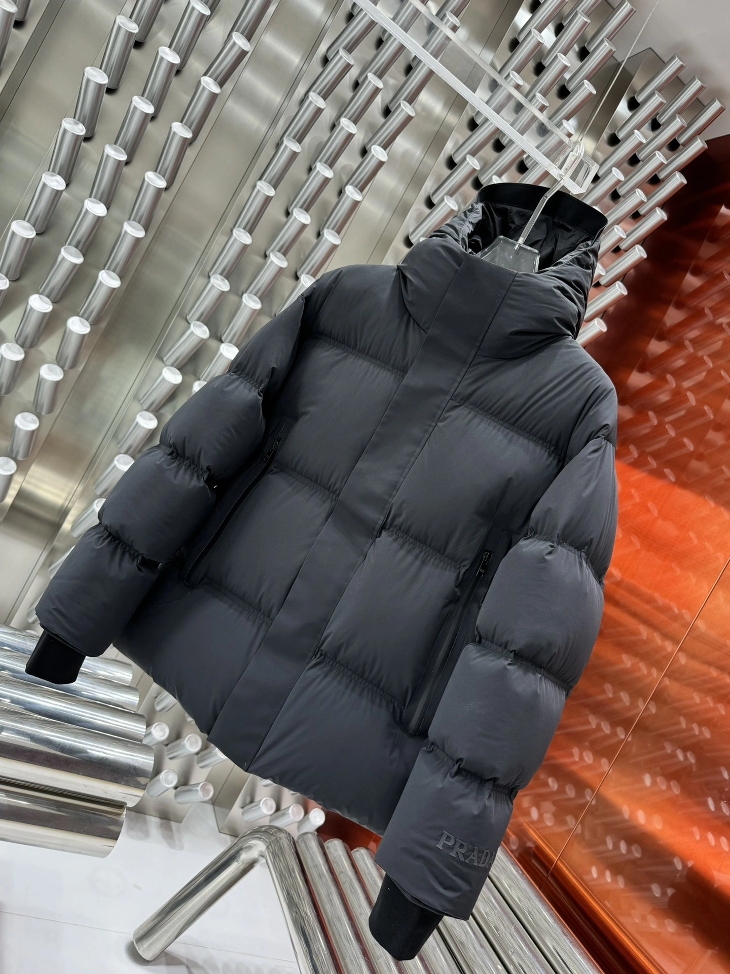 Prada Down Jackets ZipUp 172308