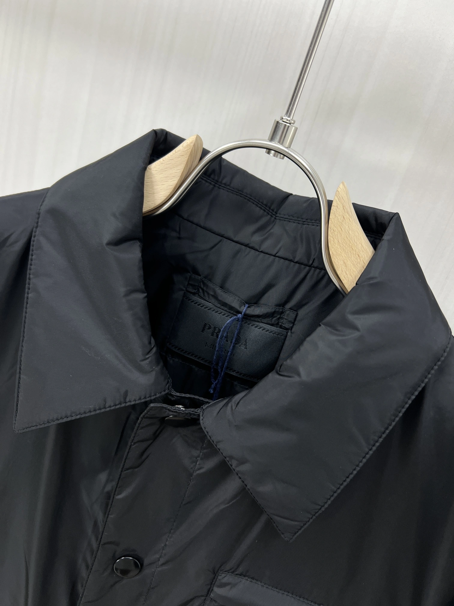 Vibrant Prada Down Jackets 172298