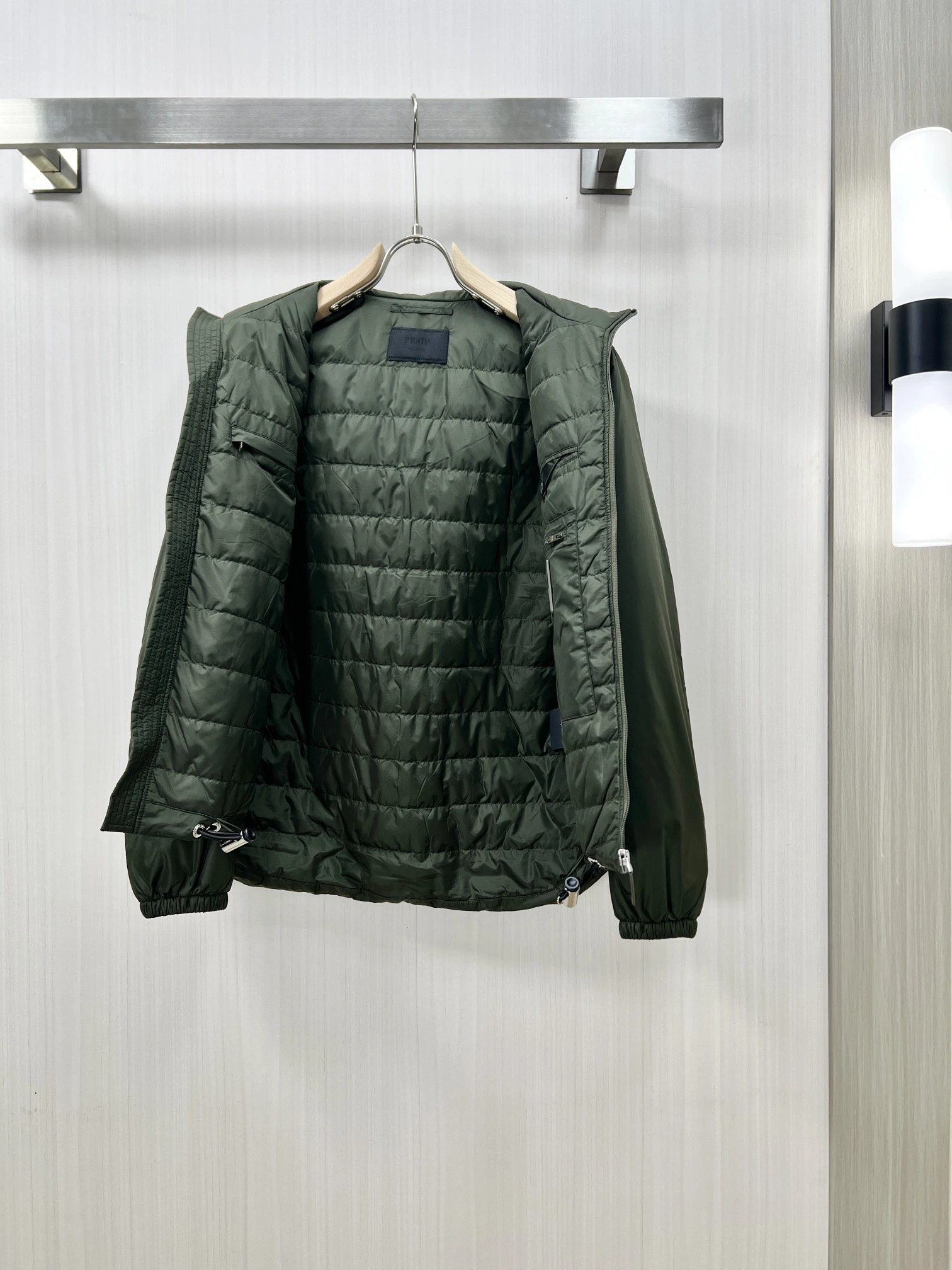 GoodFit Prada Down Jackets 172344